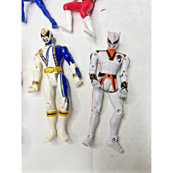 Power Rangers Action Figures Lot of 6 Mixed Bandai Vintage & Modern - Picture 3 of 9